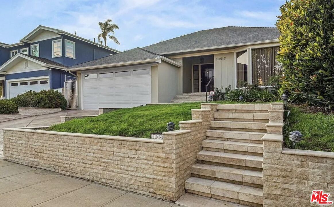 Foto principal - 10517 Holman Ave