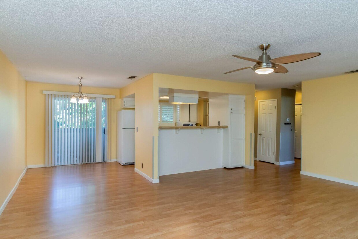Foto principal - 1250 E Shaw Ave