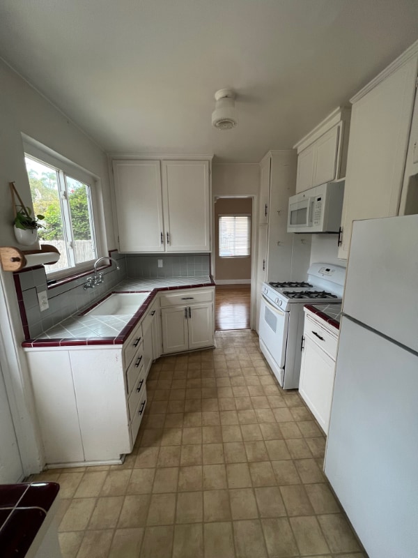 Building Photo - 3706 Nimitz Blvd