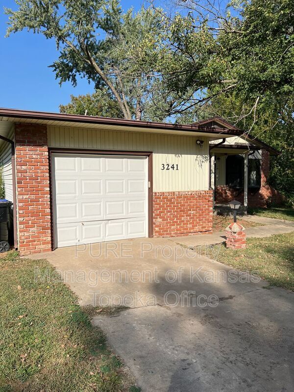 Foto del edificio - 3241 SW 31st Terrace