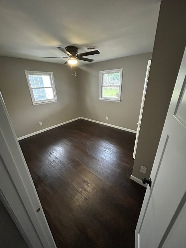 Bedroom 1 - 943 Parks Ave