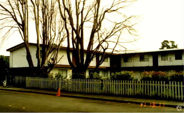 Building Photo - 5100 Kirk Ln