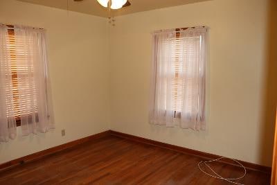 Building Photo - 427 E Cheyenne Ave