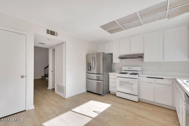 Building Photo - 170 Spanish Moss Pl