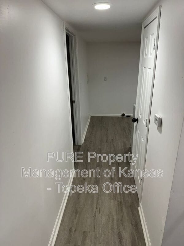 Building Photo - 9419 East 14th St S