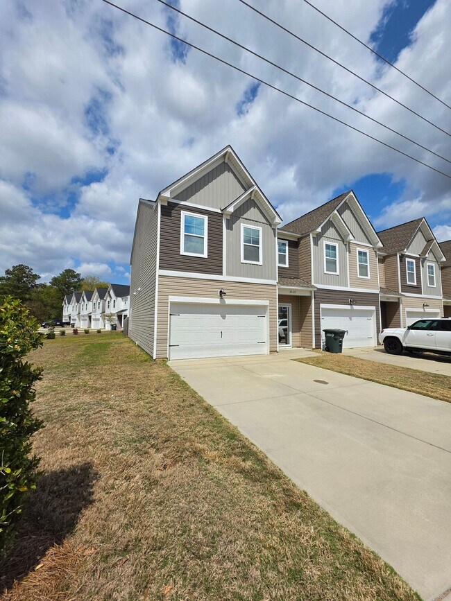 Foto del edificio - 2969 Old Field Rd