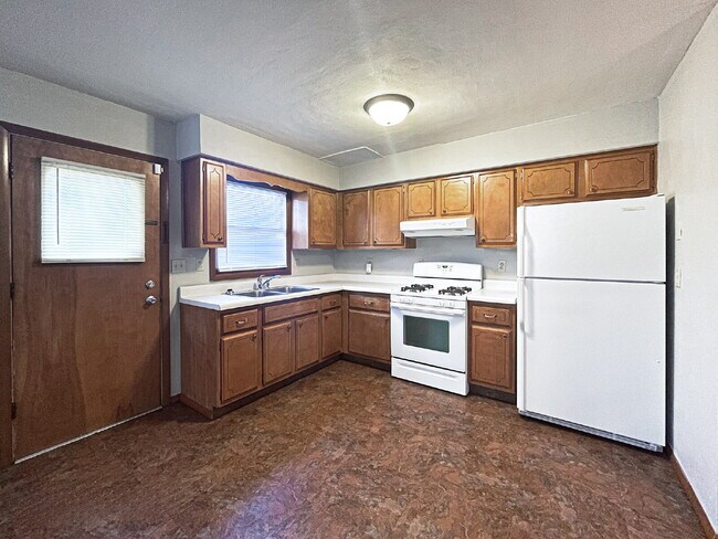 Foto del edificio - 666 Illinois Ave