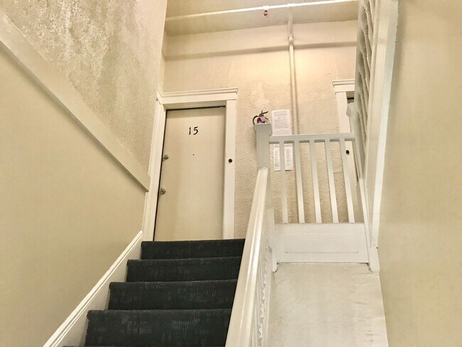 Foto del edificio - CHARMING HAYES VALLEY STUDIO WITH DECK!! -...