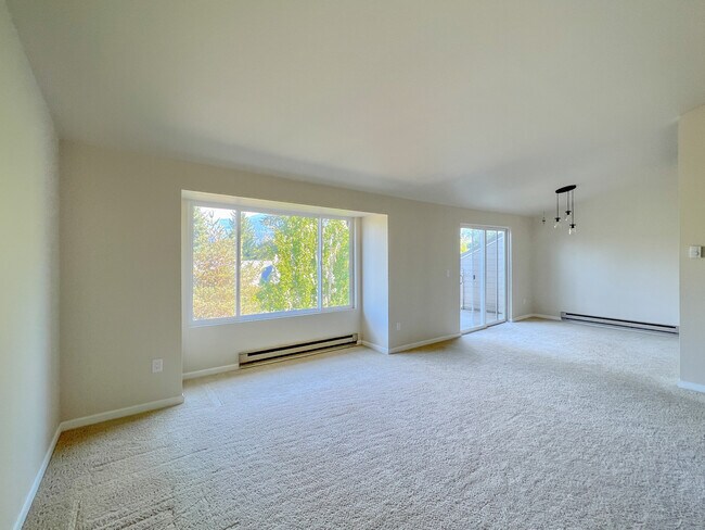 Building Photo - 208 Mt Park Blvd SW
