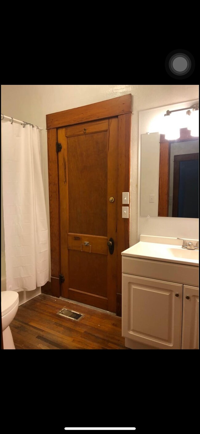 Bathroom - 128 S Erie St