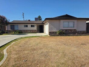 Building Photo - 2805 Cambria Ave
