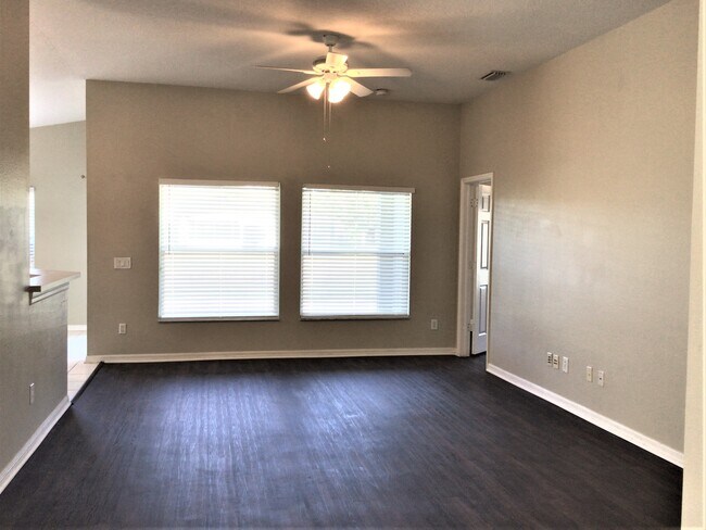 Foto del edificio - 8622 Tidal Bay