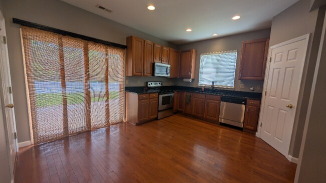Foto del edificio - 1029 Glengarry Dr