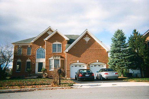 Building Photo - 43694 Lucketts Bridge Cir