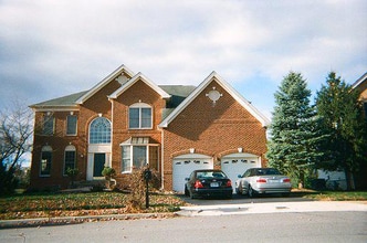 Building Photo - 43694 Lucketts Bridge Cir