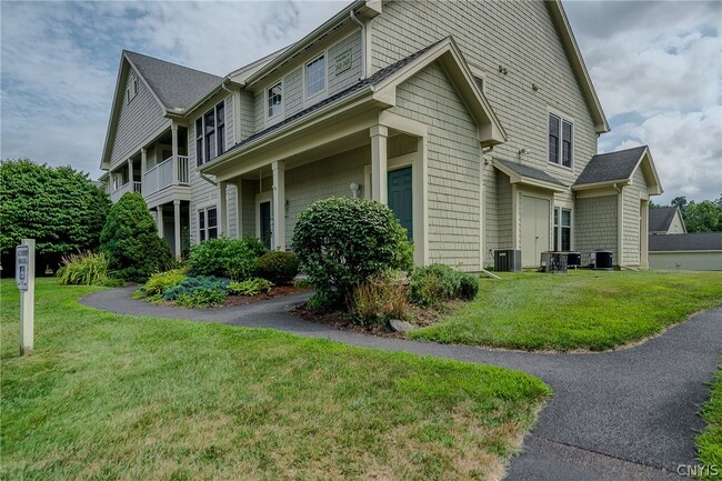 Building Photo - 2404 Pipers Ct
