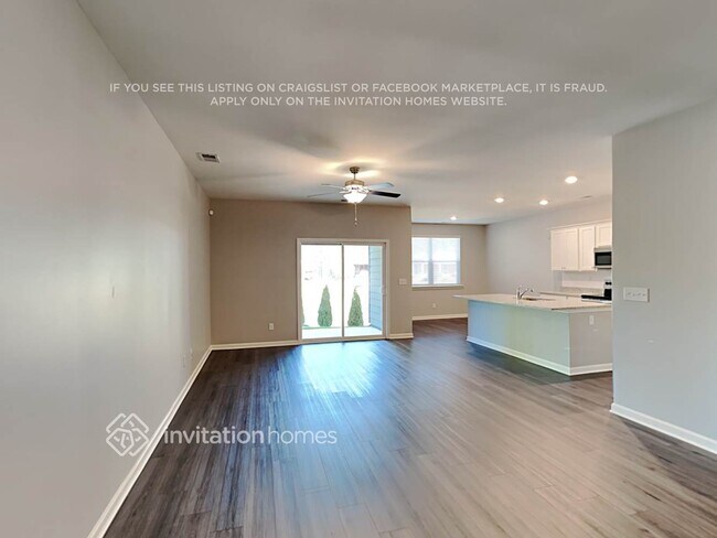 Foto del edificio - 113 Webster Cir