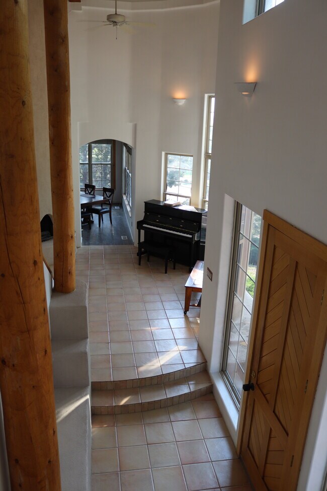 Entrance - 1836 Parkview Blvd