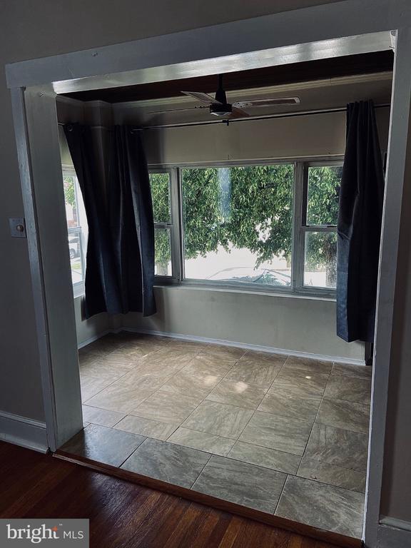 Foto del edificio - 4617 Silverwood St