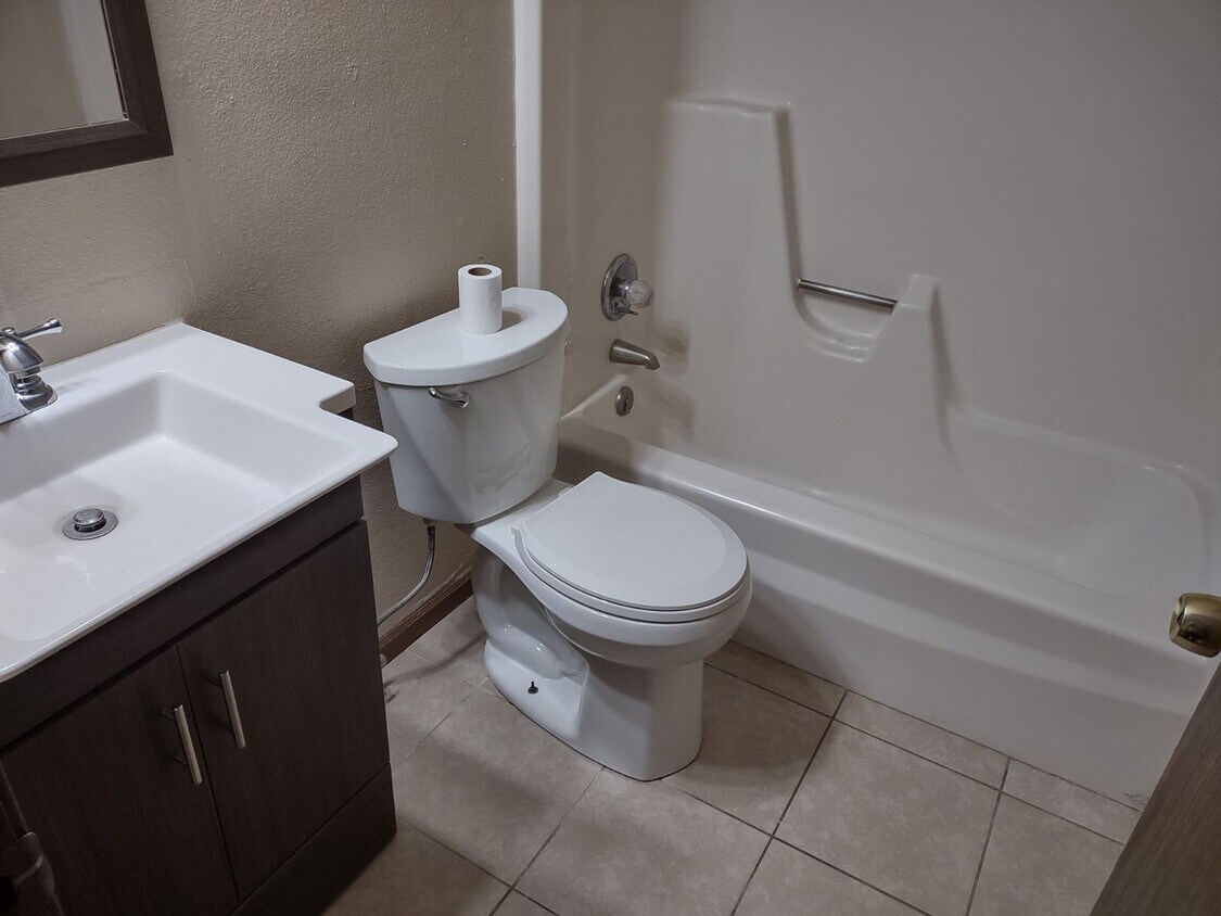 Foto principal - 1133-1133 Oleson Rd