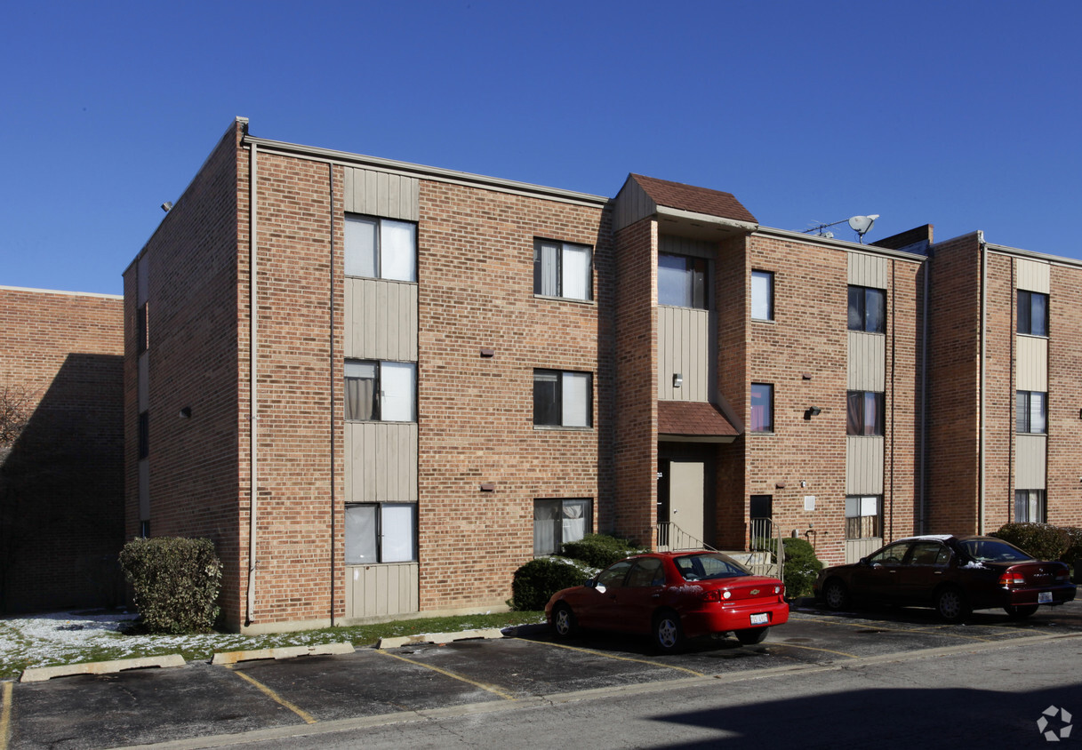 Primary Photo - 1485 E Ports O Call Dr