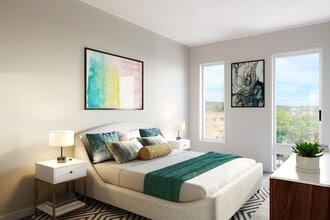 Interior Photo - Hamilton Crossing