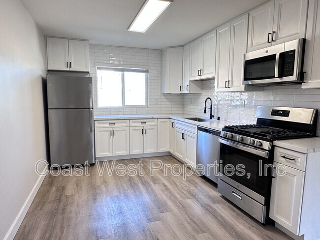 Building Photo - 4802 Orchard Ave