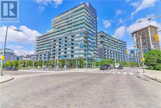 Building Photo - 120 Bayview Ave