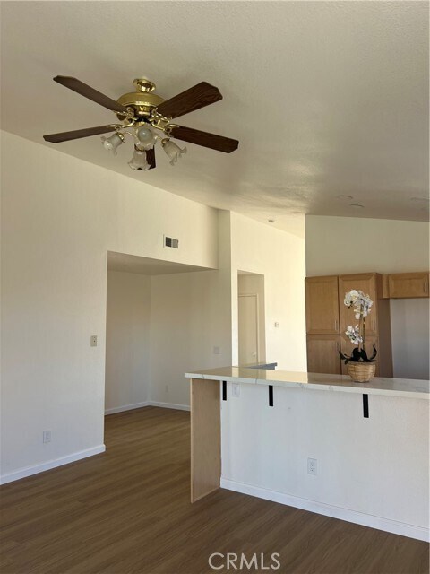 Foto del edificio - 10966 Willow Ln