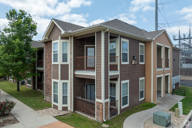 Primario - Brookview Village