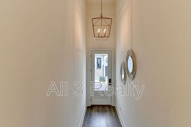 Foto del edificio - 3667 Peachtree Rd NE