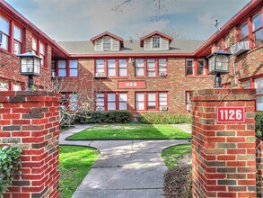 Building Photo - 1126 Berthea St