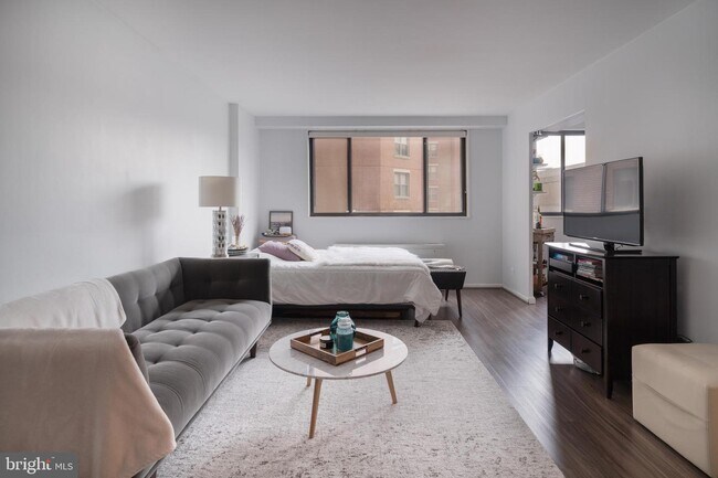 Foto del edificio - 1420 N St NW