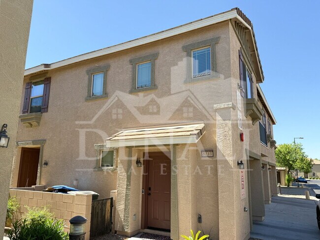Foto del edificio - 8115 W Lynwood St