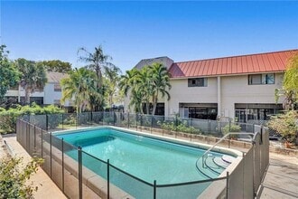 Building Photo - 1679 NW 15th Vista