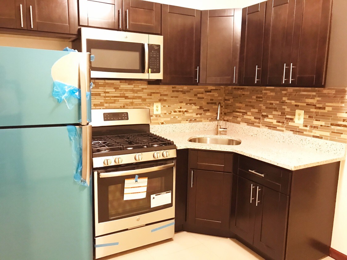 Foto principal - 2827 38th St