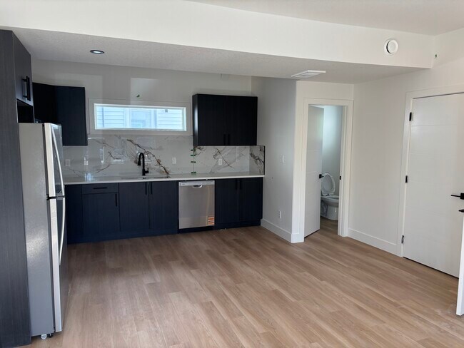 Photo du bâtiment - 9302 90 St NW