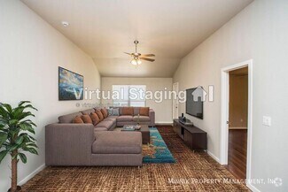 Building Photo - 2113 N Jayton Ave