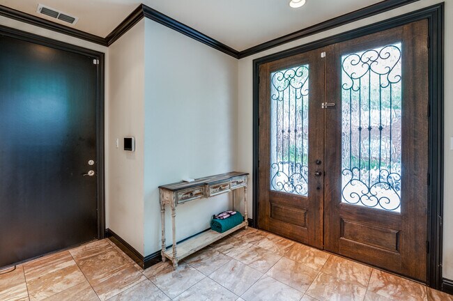 Foto del edificio - 2429 Worthington St