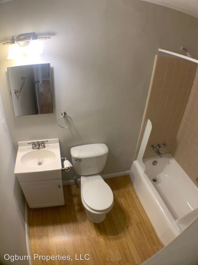 Foto del edificio - 847-847 W 6th St