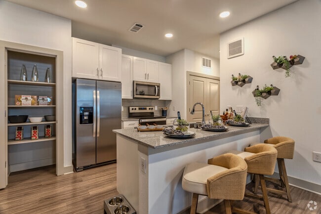 1BR,1BA - 723 SF 1A - Kitchen - Century Landing
