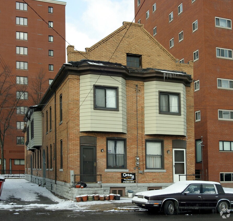 Main Building View - 546-548 Dickson St