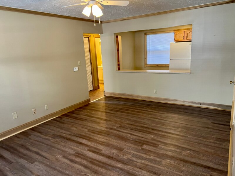 2309 Adams Ave Unit 26, Huntington, WV 25704 Room for Rent in