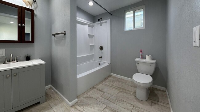 Foto del edificio - 1 Bedroom 1 Bath Detached Unit in Cherry Valley!