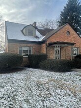 Building Photo - 117 Fairlawn Dr