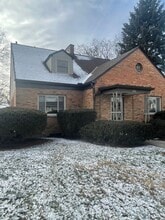 Building Photo - 117 Fairlawn Dr