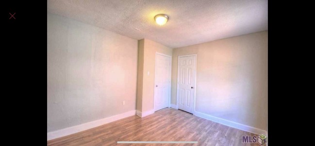 Foto del edificio - 5144 Shelley St