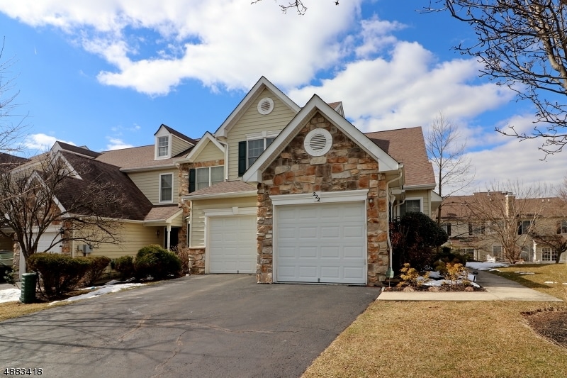 Primary Photo - 222 Patriot Hill Dr