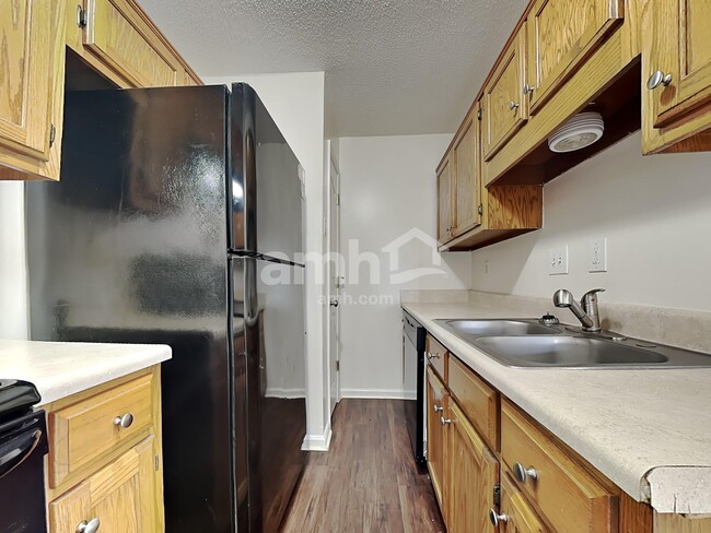 Foto del edificio - 4938 Copper Valley Dr E