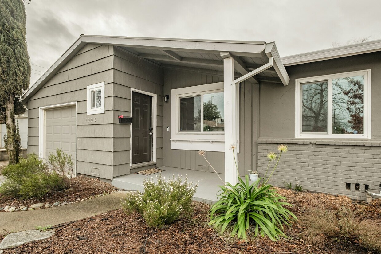 Photo - 1905 Waterford Rd, Unit Furnished 4bd 2bth